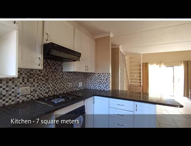 3 BEDROOM APARTMENT FOR SALE IN SUNNINGHILL